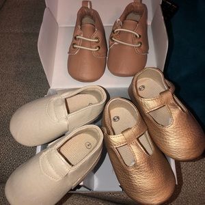 Girls multi size Mocs gift box